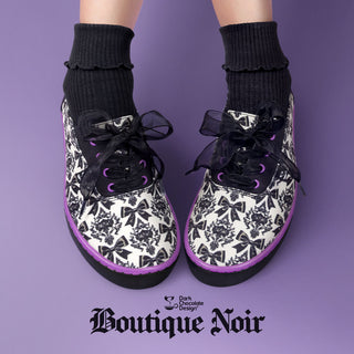 Chocolaticas® Bowtique Noir Casual Sneaker