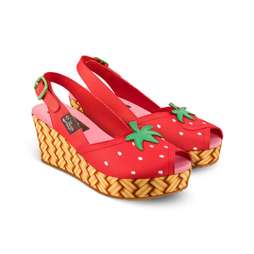 Chocolaticas® Strawbella Women's Sandal